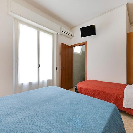 Hotel Numi Rimini Esterno foto