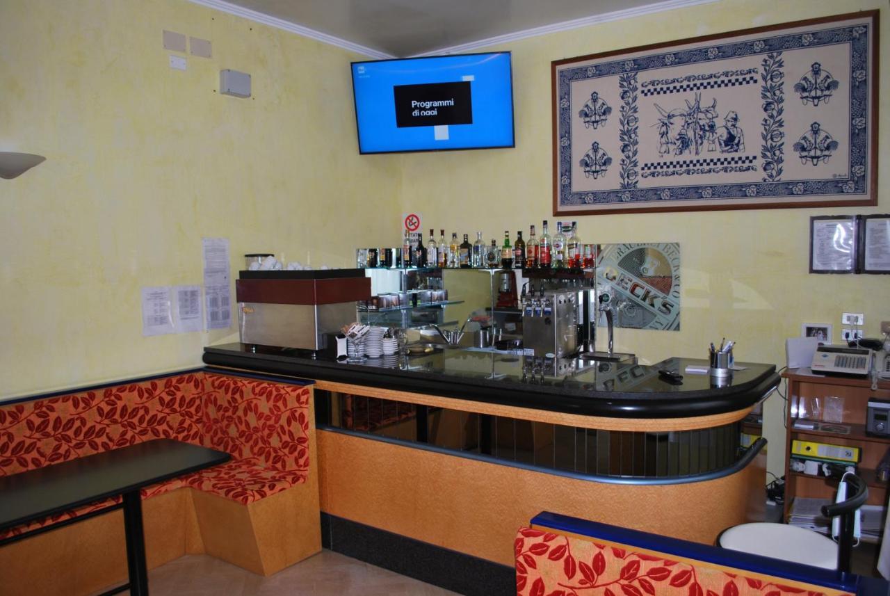 Hotel Numi Rimini Esterno foto