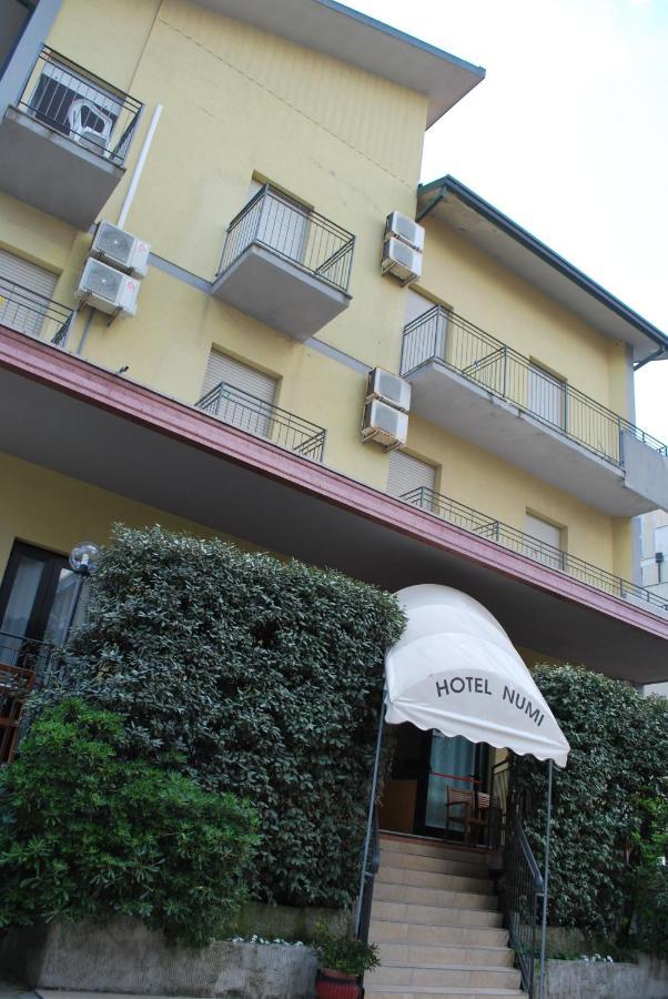 Hotel Numi Rimini Esterno foto
