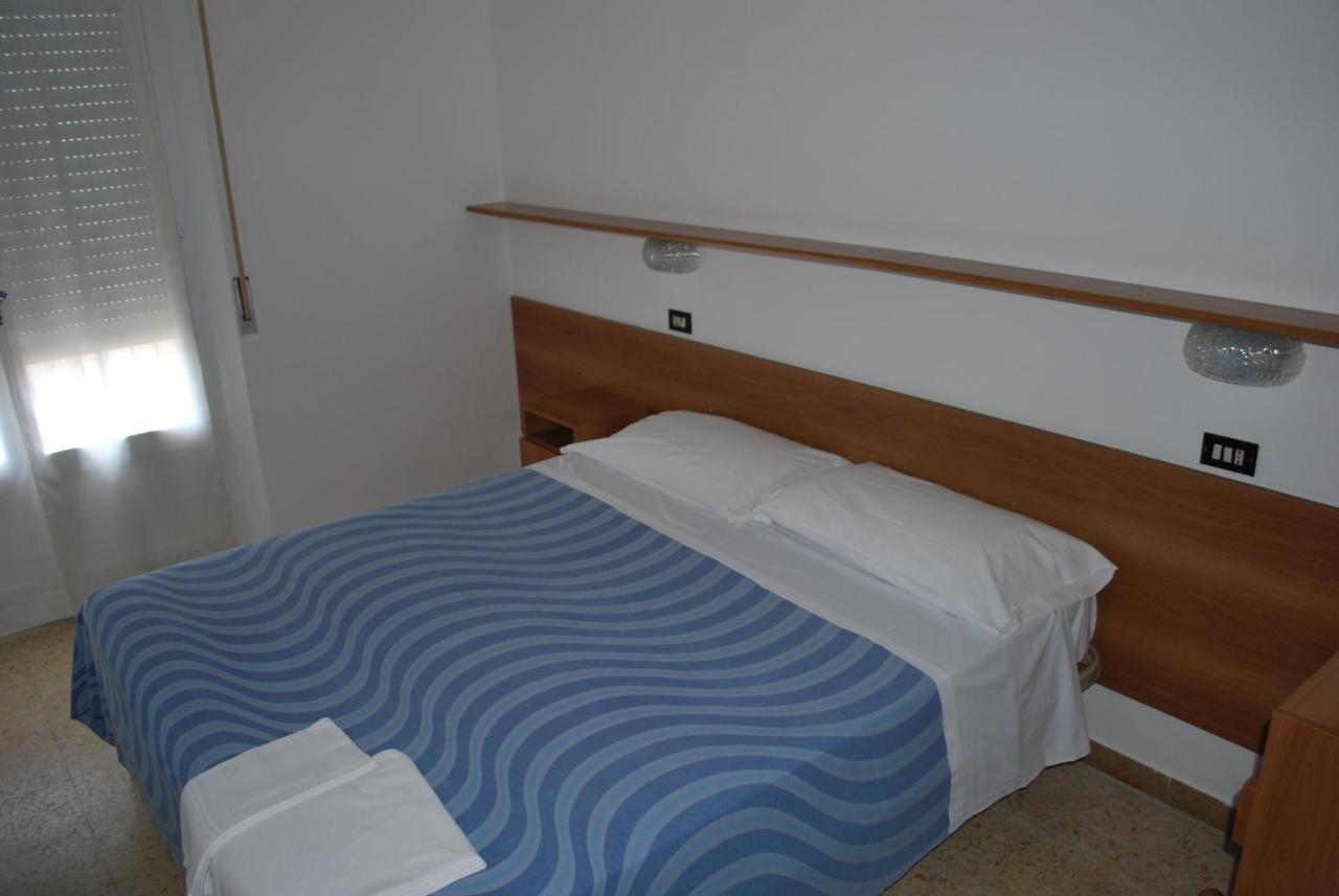 Hotel Numi Rimini Esterno foto