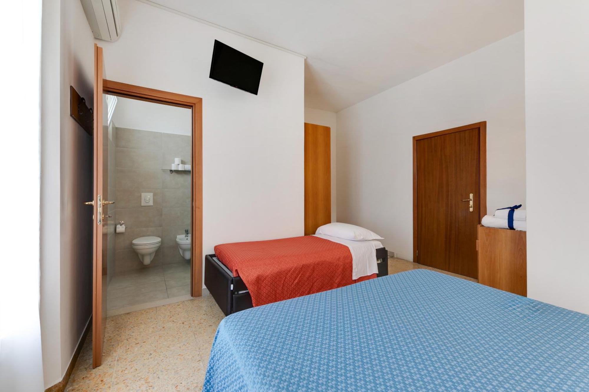 Hotel Numi Rimini Esterno foto